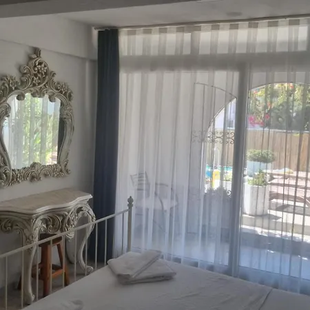 Проживание в семье Berg Бодрум