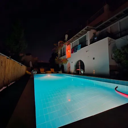 ホームステイ Berg ボドルム