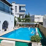 Berg * Αλικαρνασσός