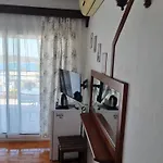 Berg Δωμάτια σε οικογενειακή κατοικία Αλικαρνασσός